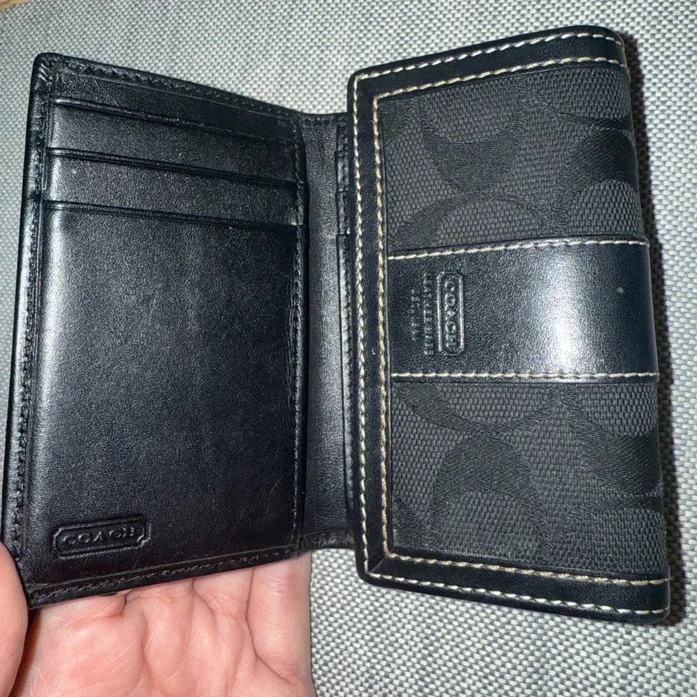 Coach Black Signature Canvas Wallet - Picture 2 of 8
